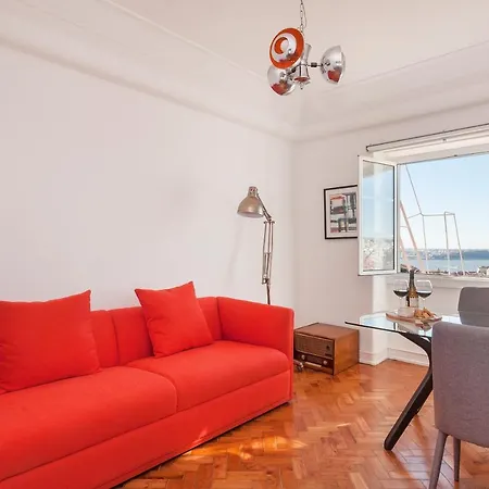 Graca - Castle | Cheese & Wine * Lisboa