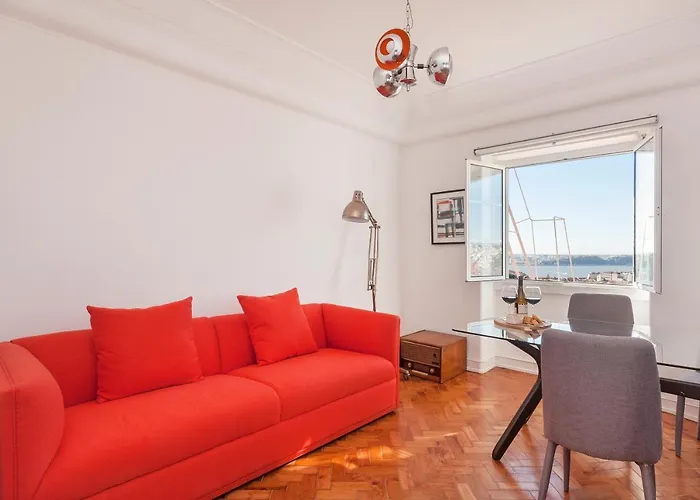 Graca - Castle | Cheese & Wine * Lisboa