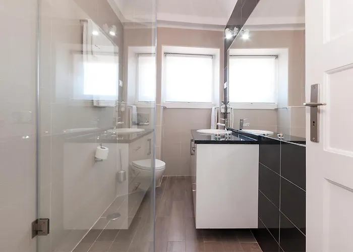 Graca - Castle | Cheese & Wine * Lisboa